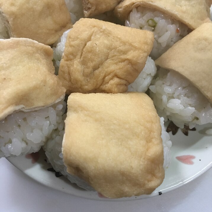 油揚げで☆ささげと焼き穴子のお握り(^○^)